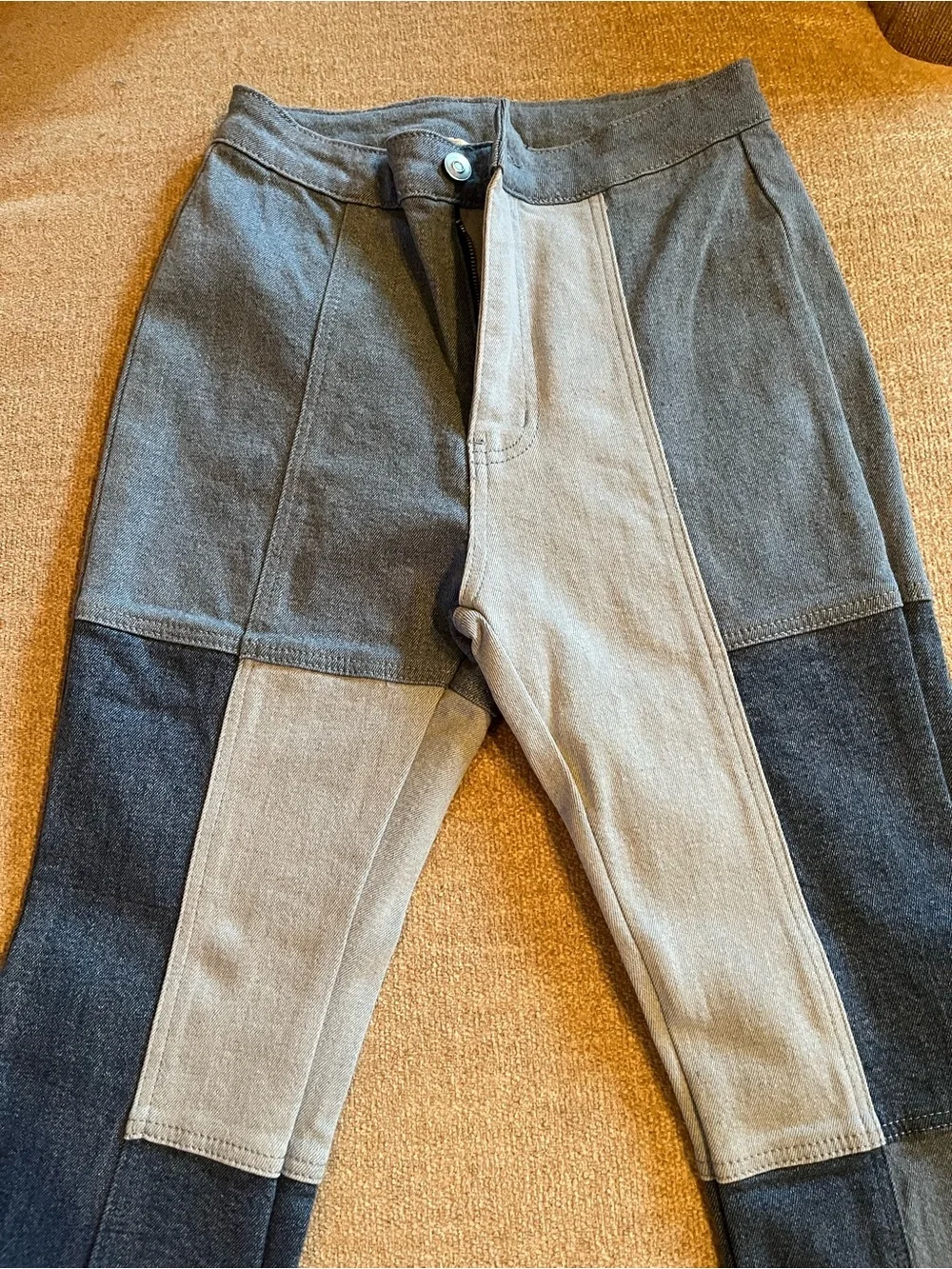 Peach Love California Two-Tone Patchwork Bootcut Jeans - Dark Gray & Light Gray